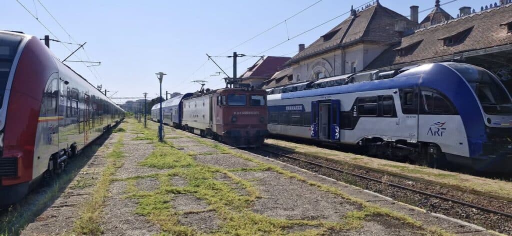 Club Feroviar: Două rame electrice PESA operate de CFR Călători s-au defectat, după numai două săptămâni de operare